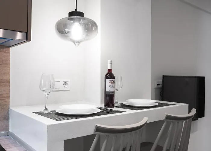 Vesper Apartments, The Luxury