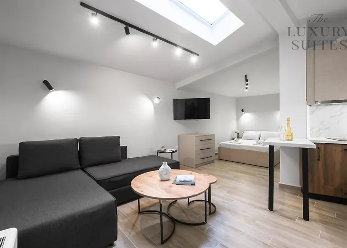 Vesper Apartments, The Luxury *