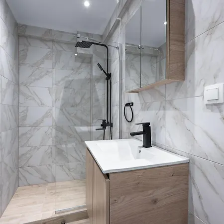 Vesper Apartments, The Luxury *