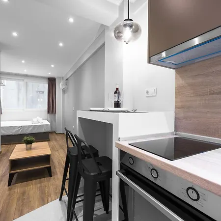 Vesper Apartments, The Luxury
