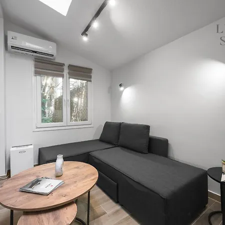 Vesper Apartments, The Luxury *